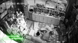 Hack Camera Nứng Cặc Tụt Quần Vợ Địt Luôn Ở Tiệm Bán Thuốc