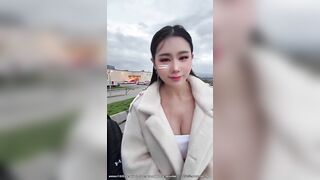 Gái dâm địt nhau với người yêu ngoài đường lồn múp siêu dâm đãng