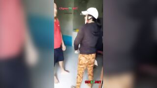 Vợ đi đánh ghen chồng đi chơi gái cả nhà cùng nhau đi bắt ghen