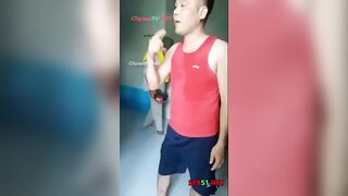 Vợ đi đánh ghen chồng đi chơi gái cả nhà cùng nhau đi bắt ghen