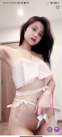Bé Chăn 3 tuổi show nhảy sexy cực kỳ hấp dẫn