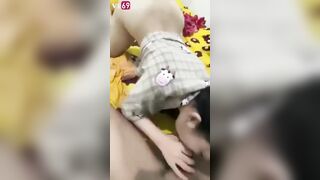 Bé sinh viên da trắng dáng ngon em mút đến lúc gần xuất rồi bắt anh chịch 3