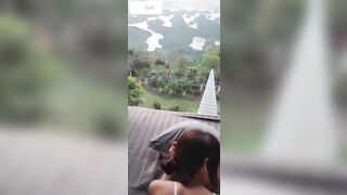 view triệu đô