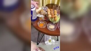 Vào nhà nghỉ xong nhậu nứng lồn gạ luồn thằng bạn thân địt tê lồn