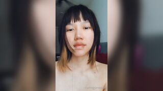 Teen Châu Á cặp vú to khủng trắng hồng