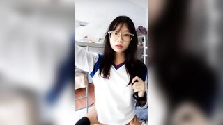 AI lột đồ 4
