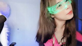 Em gái xinh thủ dâm bắn nước tung tóe