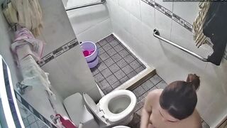 Gì út  chưa chồng hơi lớn tuổi tí ,cho gì lên xem mắt