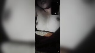 Mới quen em trên mạng dụ được ẻm khoá thân