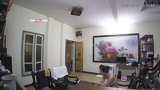 Idol Tiktoker Htuoi05 lộ clip Khoả thân Thủ dâm ở Nhà bắn nước