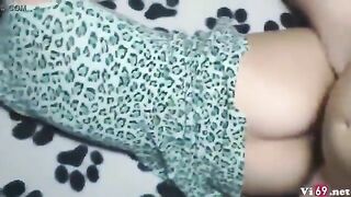 Thằng con trai địt mẹ kế say giấc còn xuất thẳng vô trong lồn mẹ đầy tinh trùng