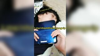 Cho nhỏ em mượn máy là nó cho mượn lồn