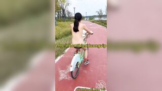 Trả kèo thua phải ở truồng đi học