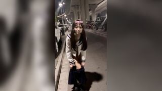 Em học sinh loli mình dây không mặc đồ khoe hàng đi khắp đường