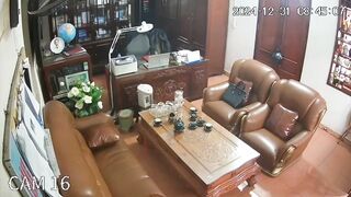 Thầy giáo, chủ tịch được ngưỡng mộ nhất lúc này