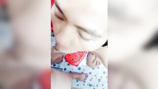 Đợi chị dâu tắm, cạo tỉa lông lồn xong chị cho địt