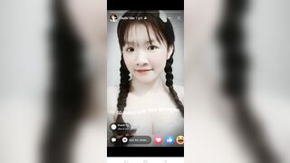 Em Chu thị Vân với sở thích khoe vú trên story