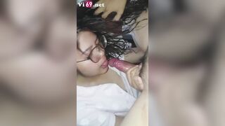 Em Teen HS Kính cận Lớp 10 Lần Đầu Bú Cu Ngơ Ngác ngây Thơ bị phá Trinh