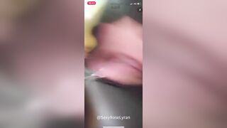 Vừa đi siêu thị vừa khoe cái lồn múp chảy nước dâm đãng kích thích