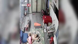 Quay lén, E thợ Cắt Tóc, Bú Cu Tỉa lông chim cho kháchDjt nhau lên đỉnh