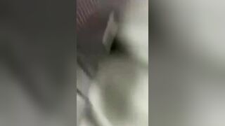 em đang trả lời tin nhắn người yêu mà anh cứ chịch làm em không kịp thở