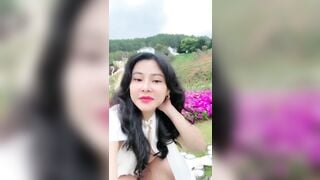 Con đĩ Hà My public tại đà lạc nơi đông người