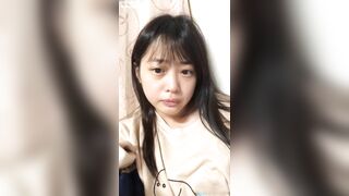 bé nữ sinh non tơ lên cơn nứng