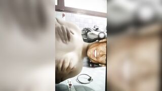 bé *** bị dụ show lồn vus