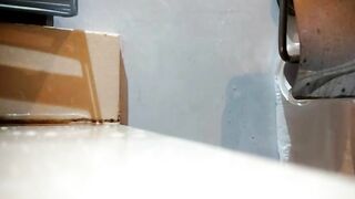 Kí sự massage,e nhân viên giúp tôi bú cu sục cặc rồi liếm láp cả người kể cả lỗ đít