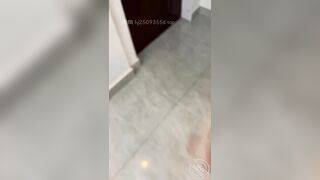 Con đĩ dâm đãng dù đã có chồng vẫn rủ người yêu cũ ra ngoài địt nhau