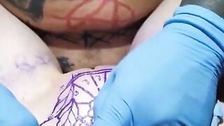 Vừa Lút Cán vừa xăm Lồn cho e Gái Xinh Chảy đầy dâm thủy ướt hết Giường