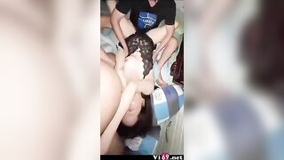 Vợ dâm thích three some: Chồng rủ em trai vào chơi some ngay tại phòng ngủ