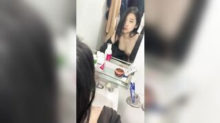 doggy bé học sinh lớp 12 quê đà nẵng trong nhà tắm