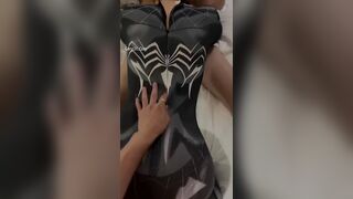 Clip Sex Cosplay Người Nhện Bởi Gái Xinh Quần Lót Lọt Khe