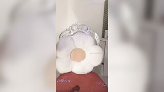 Siêu phẩm MMlive be_ngoc vú to cắt đáy quần lót để livestream show lồn hồng ướt át