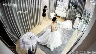 Sex Cô Dâu Thay Váy Cưới Bị Quay Lén