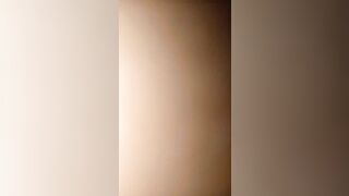 Vân Anh lộ clip nóng cực khoái