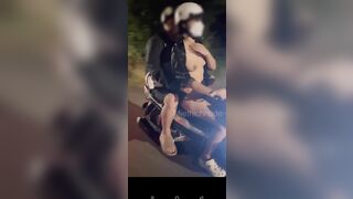 Public chở người lạ lúc nửa đêm cùng em mie