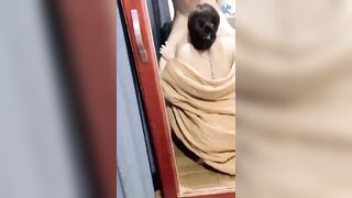 Có bạn thân dành để bú mút cho nhau giải tỏa khi cần