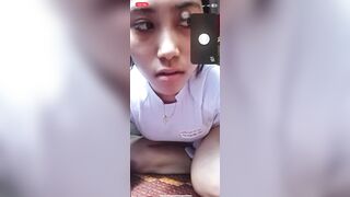 Lên típ cho anh em em gái slave 2k7 đây thích dầu gió kẹp bím