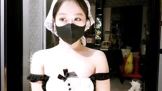 cô hầu gái live thủ dâm bắn nước tung tóe