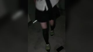 Em học sinh bị đám súc vật kéo vào nhà kho trường lột đồ bắt nạt