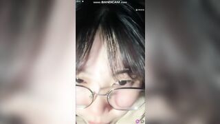 Sex Nói Chuyện Dâm Đêm Khuya Cùng Gái Xinh Đeo Kính
