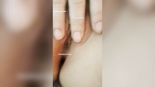ĐANG NGỨA BÍM THỦ DÂM THÌ CK ĐÈ RA  ĐỤ