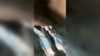 THANH NIÊN CHECK HÀNG BÀ CÔ VÉ SỐ