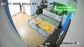 Hack Camera 2 Vợ Chồng Địt Lén Khi Con Còn Thức