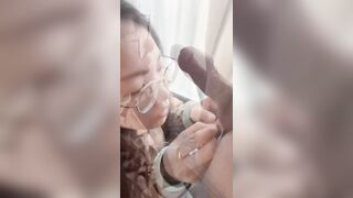 bé học sinh lạ lẫn trước cặc của anh trai