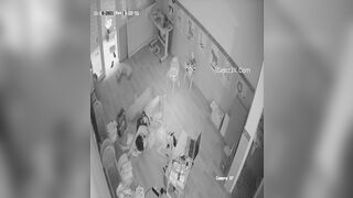 Hack Camera Anh Em Họ Trong Phòng Học