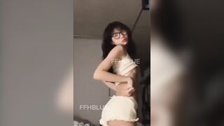 Video em hot tiktoker lộ clip thủ dâm show hàng làm tình cùng bạn trai hơn 2t