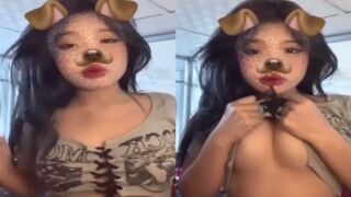 Clip Sex Xinh gái vếu to khoe mà ai cũng thèm